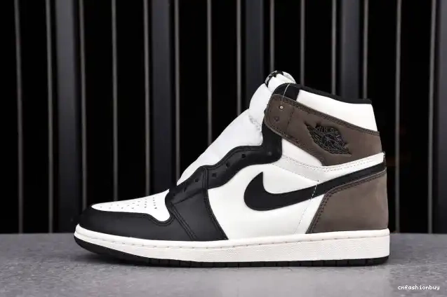 RETRO HIGH 555088-105 MOCHA JORDAN 1 AIR DARK 0520